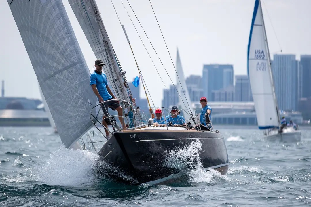 180 Sails